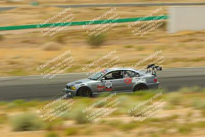 media/May-31-2025-CalClub SCCA (Sat) [[2c1a04e1ee]]/Race/Group 2/Turn 4b/